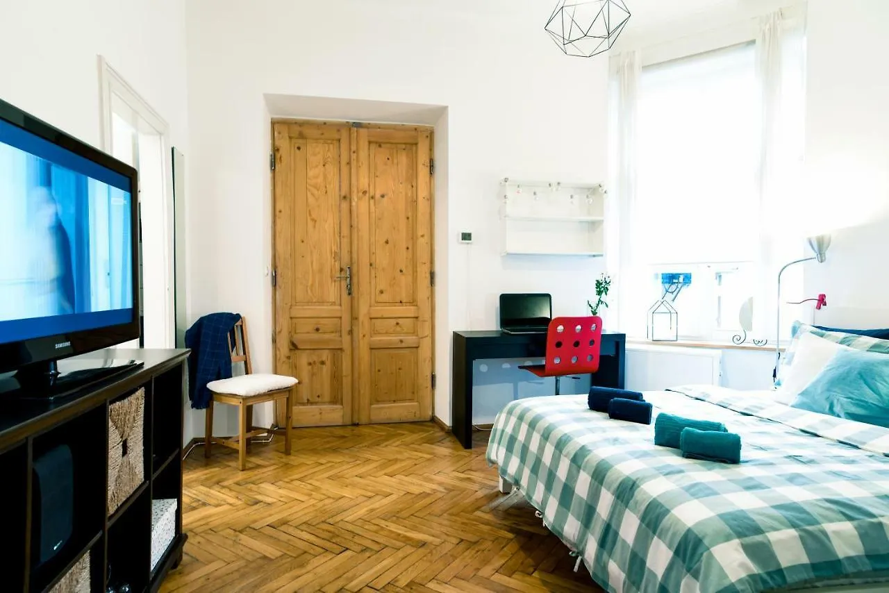 Large And Cozy Apartment 60 M2, Cracow Old Town Kraków